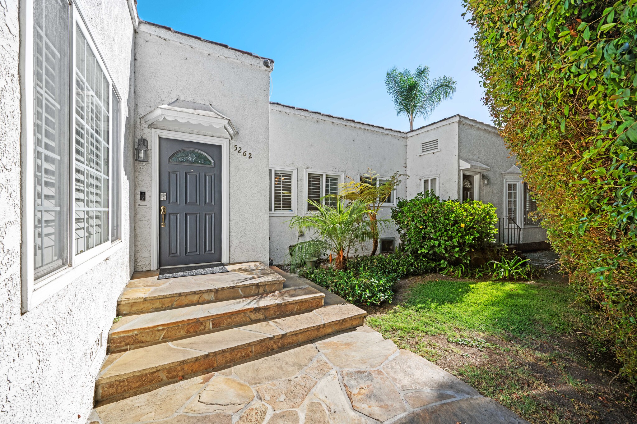 803 S Sycamore Ave, Los Angeles, CA for sale Primary Photo- Image 1 of 32