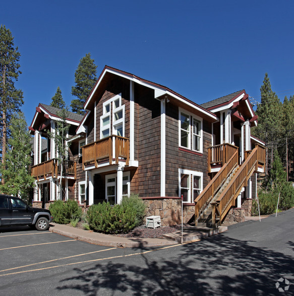 10833 Donner Pass Rd, Truckee, CA à vendre - Photo principale - Image 1 de 1