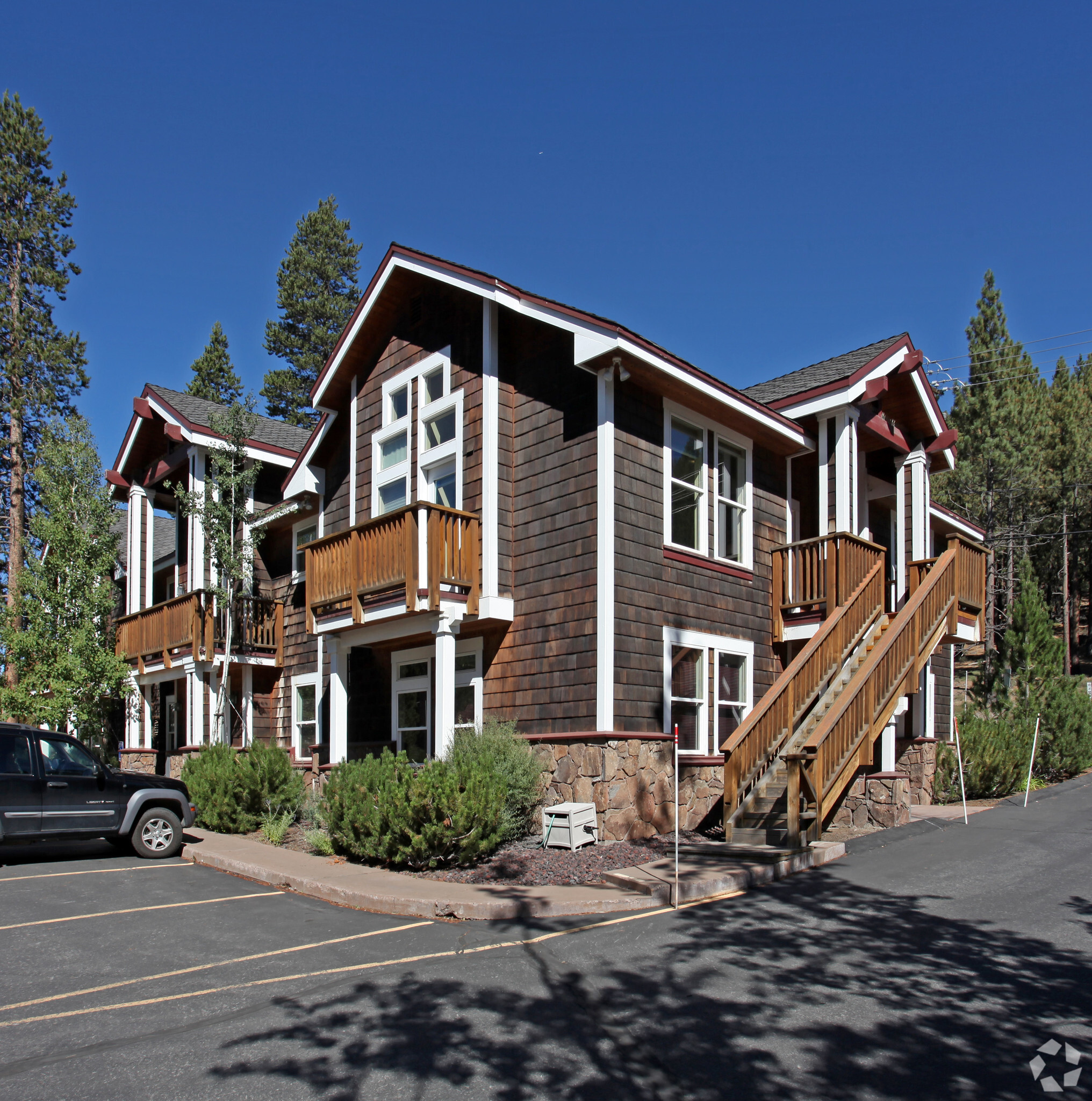 10833 Donner Pass Rd, Truckee, CA à vendre Photo principale- Image 1 de 1