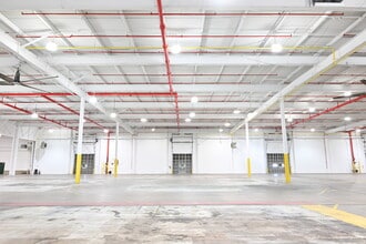 680 E John St, Markesan, WI for lease Interior Photo- Image 2 of 4