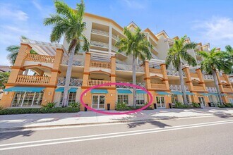 1188 N Tamiami Trl, Sarasota, FL for lease Interior Photo- Image 1 of 19