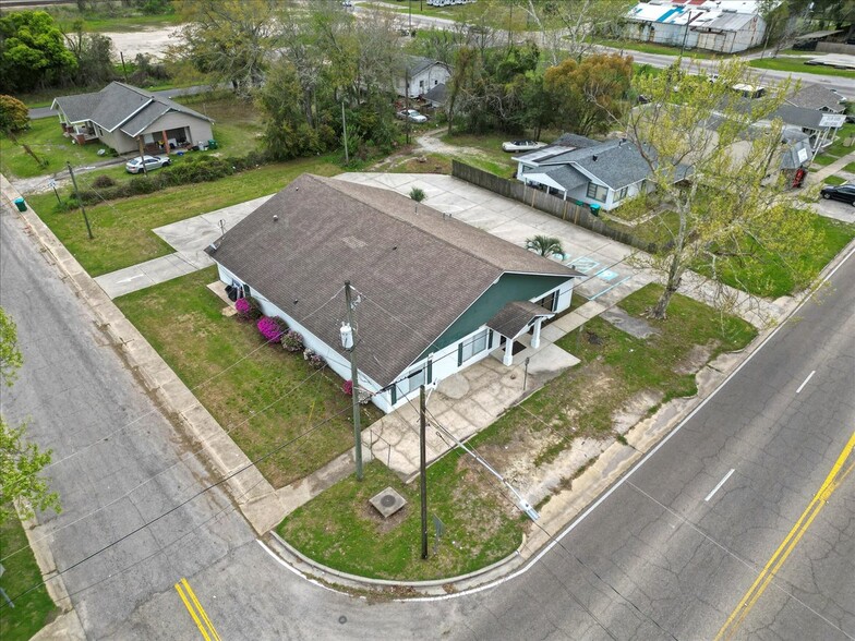 1924 30th Ave, Gulfport, MS for lease - Building Photo - Image 3 of 36