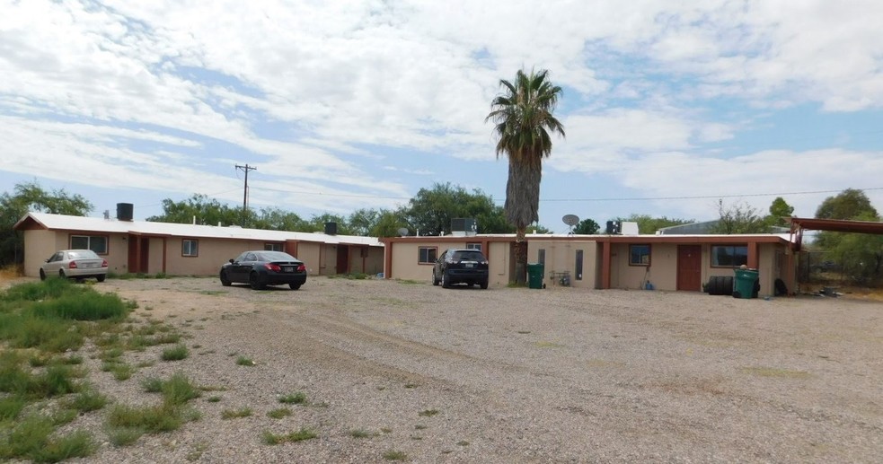 10473 S Nogales Hwy, Tucson, AZ à vendre - Photo principale - Image 1 de 1