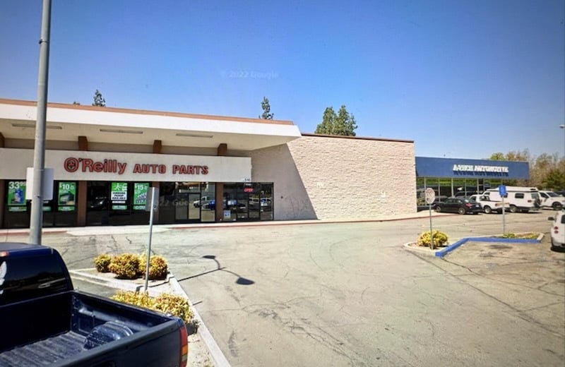 12512 Central Ave, Chino, CA à vendre - Photo du bâtiment - Image 2 de 9