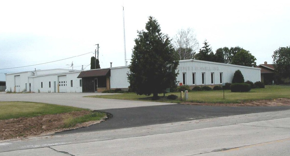 5276 County Road R, Denmark, WI for sale Primary Photo- Image 1 of 2