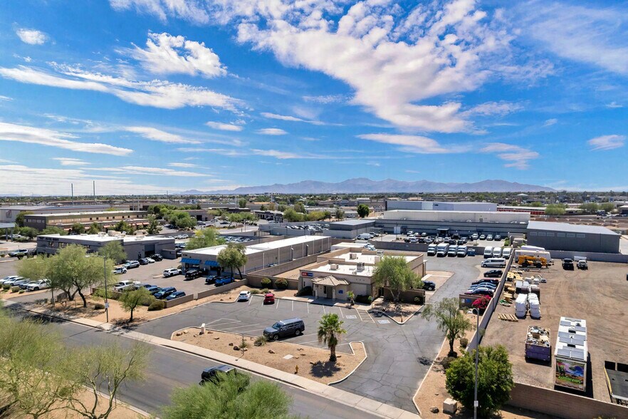 17150 N 134th Dr, Surprise, AZ à vendre - Photo du bâtiment - Image 3 de 9