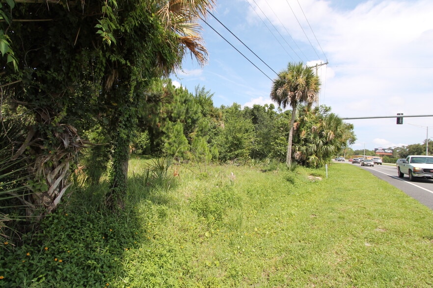 561 N Washington Ave, Titusville, FL for sale - Primary Photo - Image 1 of 22