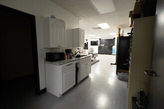 1555 Williams Dr, Marietta, GA for lease Building Photo- Image 2 of 8