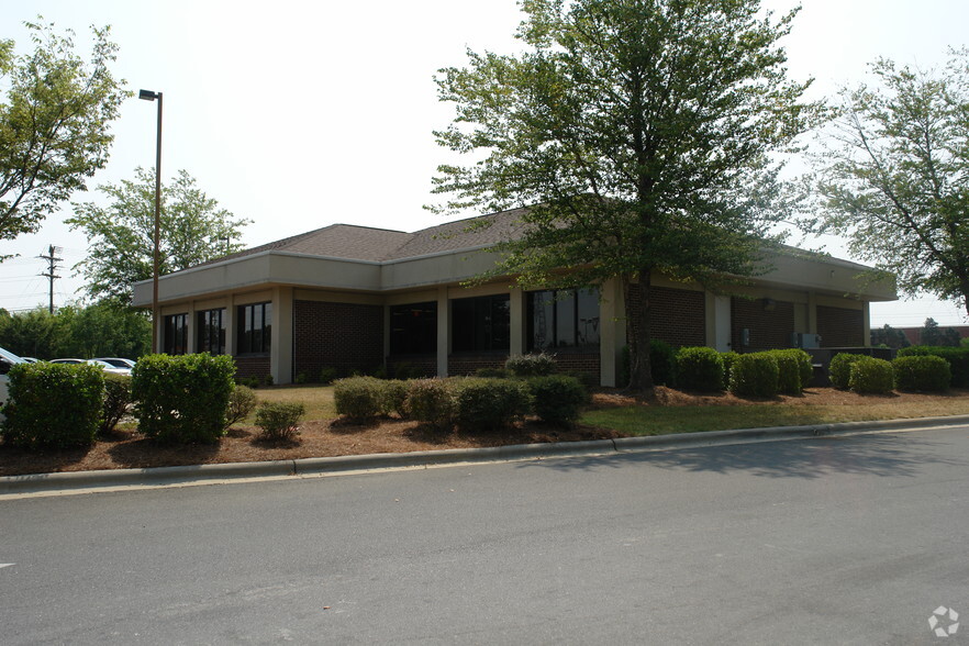 9630 S Tryon St, Charlotte, NC for sale - Primary Photo - Image 1 of 2