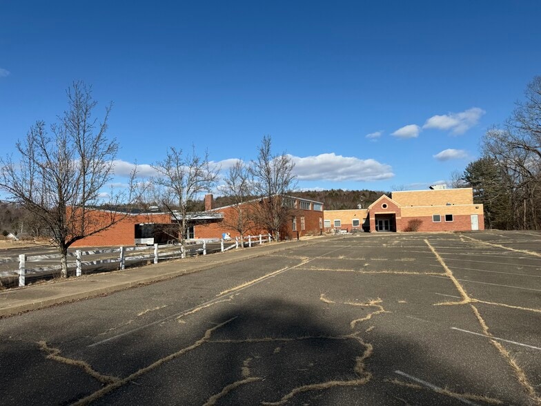 635 Sutton Creek Rd, Harding, PA à vendre - Photo du bâtiment - Image 3 de 20