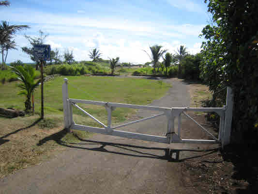 104 Lower Waiehu Beach Rd, Wailuku, HI à vendre - Photo du bâtiment - Image 3 de 4