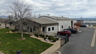 Plus de détails pour 1661 Zachi Way, Redding, CA - Flex à vendre