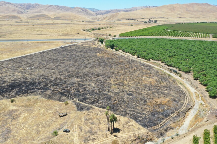 Raines & Zacharias rd, Patterson, CA à vendre - Photo du bâtiment - Image 2 de 19
