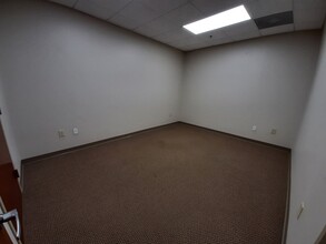 1709 Legion Rd, Chapel Hill, NC for lease Interior Photo- Image 2 of 5