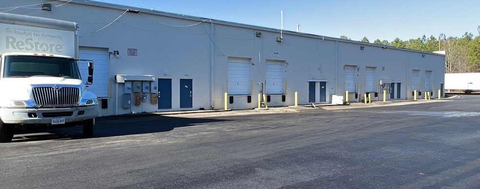 201-255 E German School Rd, Richmond, VA for lease - Building Photo - Image 3 of 6