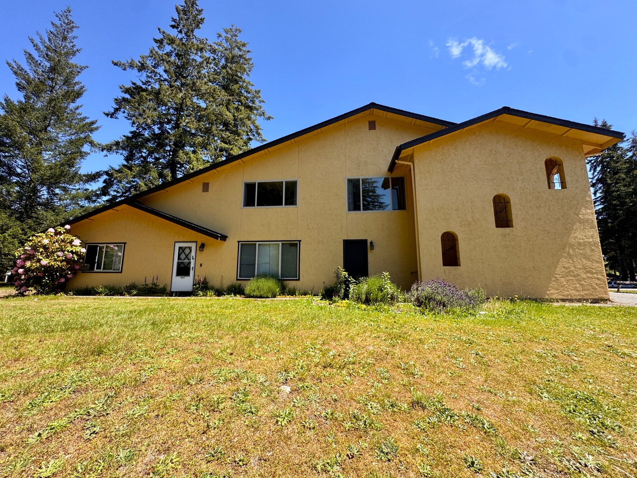 1125 13th St, Shelton, WA à vendre Photo du bâtiment- Image 1 de 8