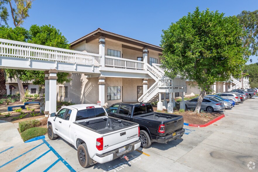 3600 Lime St, Riverside, CA à louer - Photo du bâtiment - Image 2 de 16