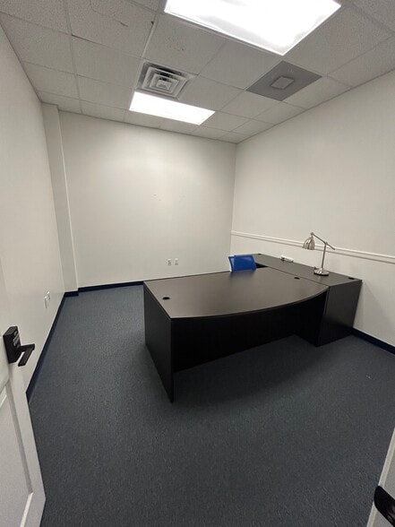 100 Center Creek Dr, Saint Augustine, FL for lease - Interior Photo - Image 3 of 9