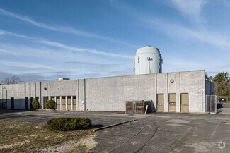 Plus de détails pour 50-54 Drexel Dr, Bay Shore, NY - Industriel à louer