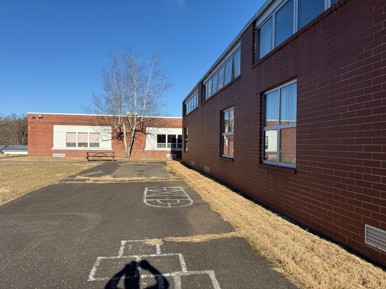 635 Sutton Creek Rd, Harding, PA for sale - Building Photo - Image 3 of 42