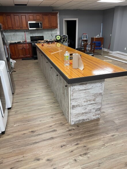 7032 N Dixie Dr, Dayton, OH à louer - Photo du bâtiment - Image 2 de 26