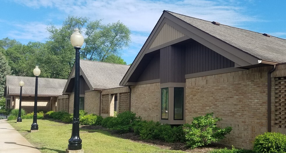 3200 W Liberty Rd, Ann Arbor, MI à louer - Photo du bâtiment - Image 3 de 4