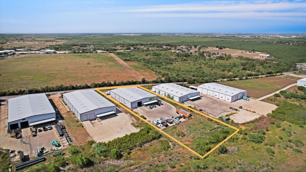 12951 Wright Rd, Austin, TX for lease - Building Photo - Image 2 of 9