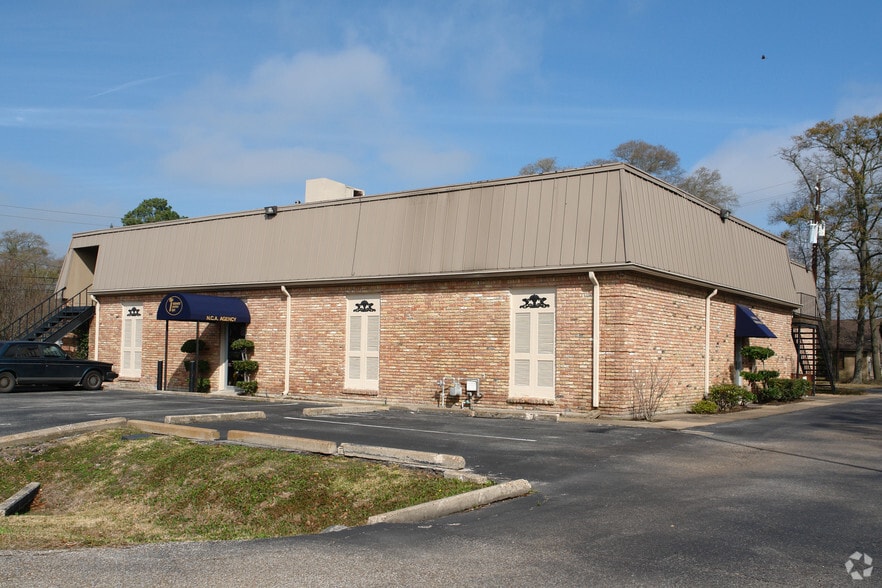 855 Uvalde Rd, Houston, TX for sale - Building Photo - Image 2 of 4