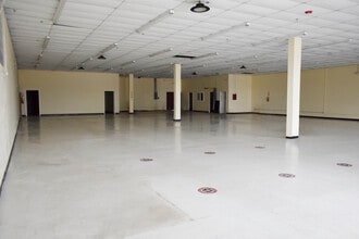 2428 Texas Pky, Missouri City, TX for lease Interior Photo- Image 1 of 3