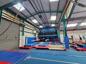 86 Hopewell Dr, Chatham for lease Interior Photo- Image 2 of 5