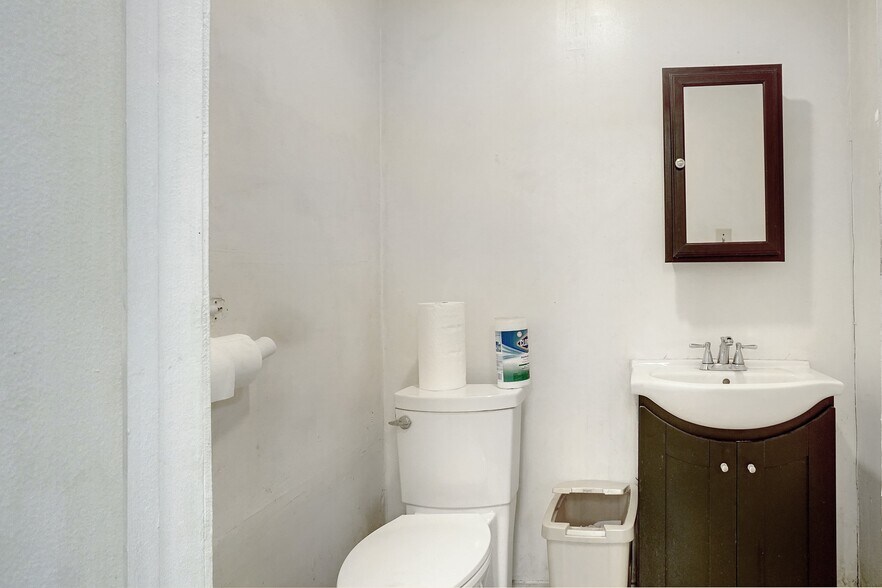 396 Goshen Rd, Springtown, TX à vendre - Photo intérieure - Image 2 de 22