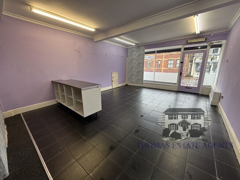 30 Dewinton St, Tonypandy à louer - Photo du bâtiment - Image 2 de 7