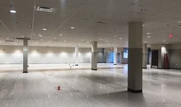 2251-2255 Wisconsin Ave NW, Washington, DC à louer Photo de construction- Image 2 de 5