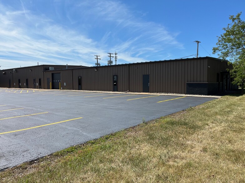 6319 Discount Dr, Fort Wayne, IN for lease - Building Photo - Image 1 of 19