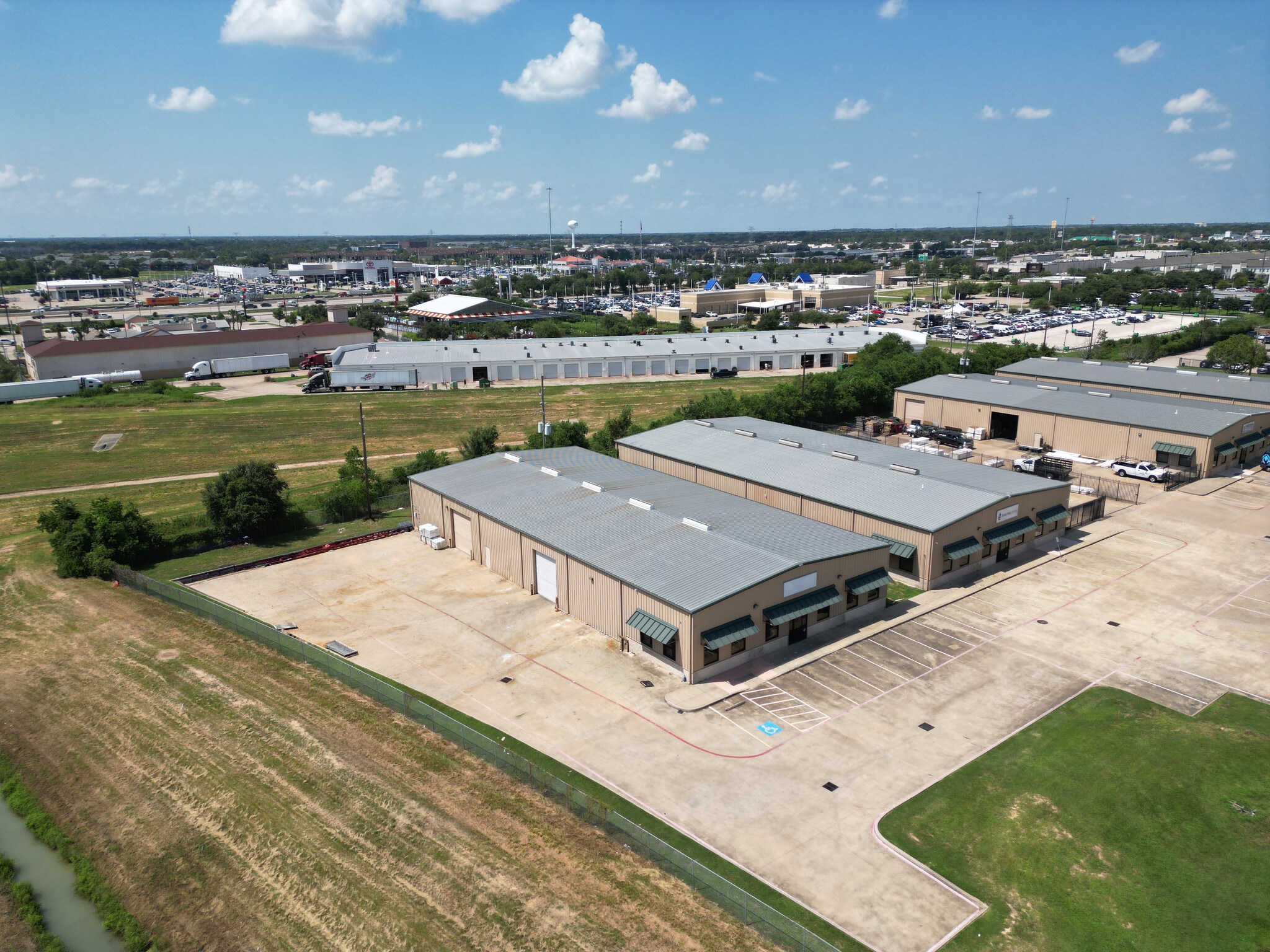 1430 Vanderwilt Ln, Katy, TX for lease Building Photo- Image 1 of 2