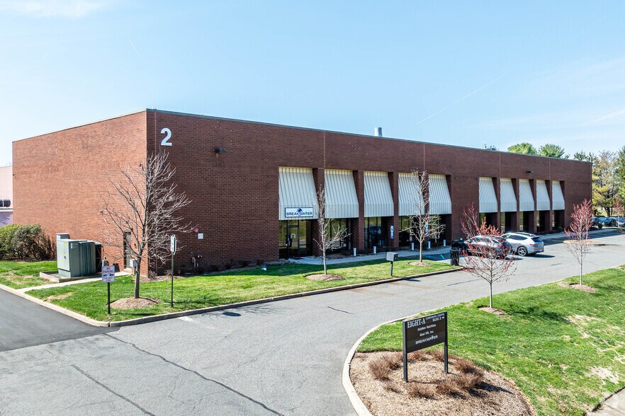 2 Corporate Dr, Cranbury, NJ à louer - Photo du bâtiment - Image 2 de 10