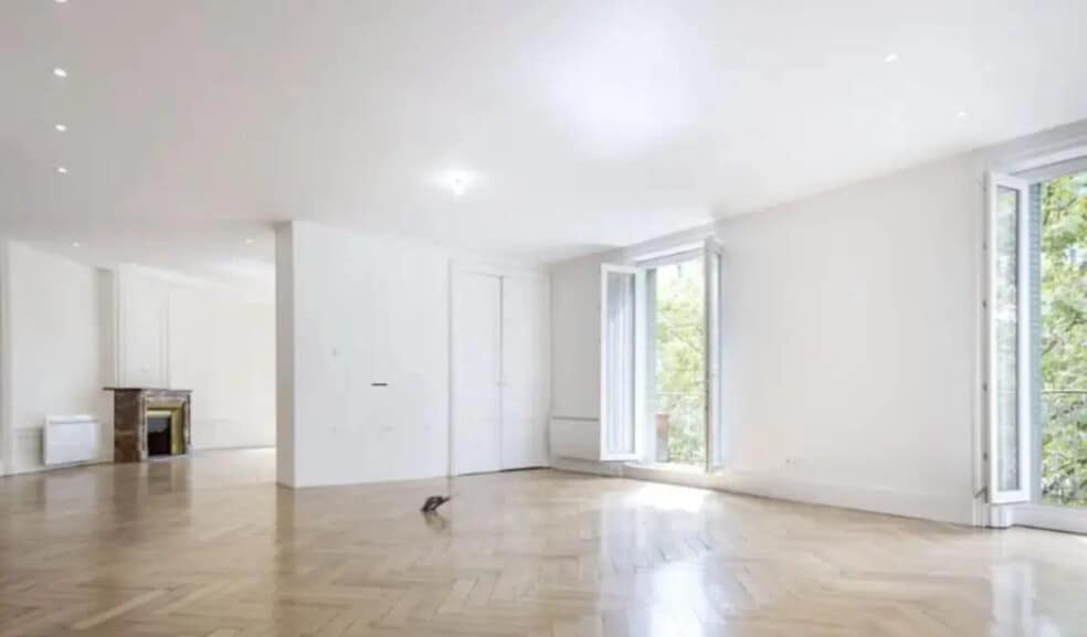 Rue De Varenne, Paris for lease - Interior Photo - Image 2 of 8