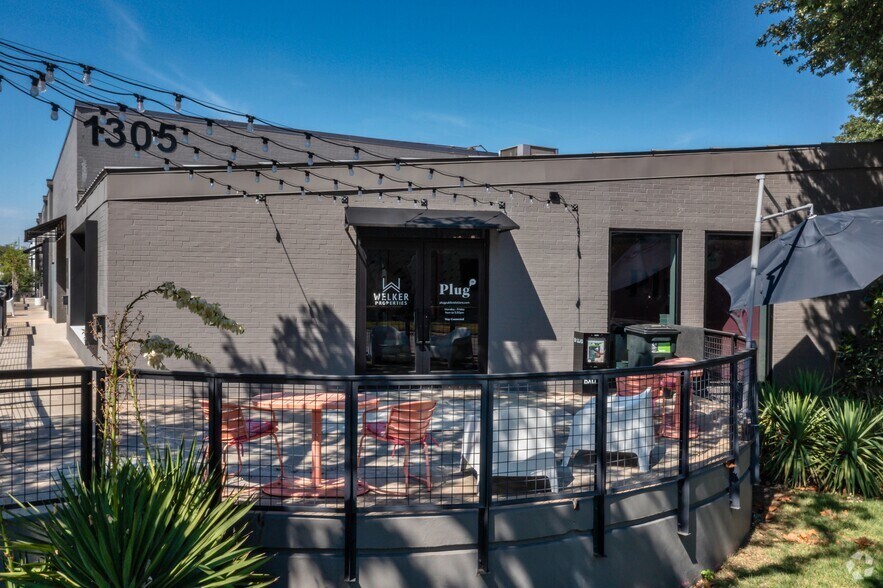 1305 Wycliff Ave, Dallas, TX à louer - Photo du bâtiment - Image 2 de 4