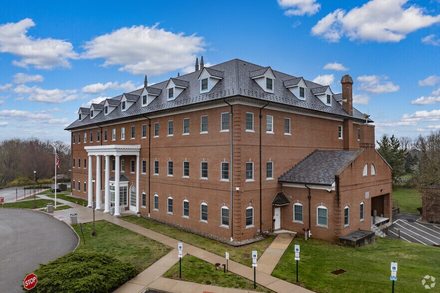 3680 9 South Rt, Freehold, NJ à vendre - Photo principale - Image 1 de 6