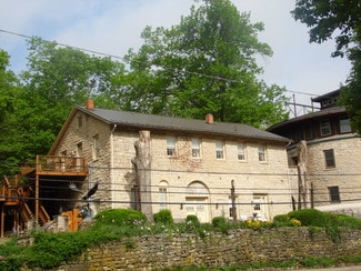 More details for 75 Hillside Ave, Eureka Springs, AR - Hospitality for Sale