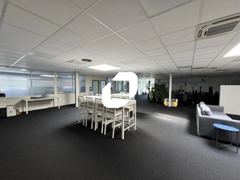 1 Rue Alexandre Volta, Mundolsheim à louer - Photo du bâtiment - Image 3 de 20