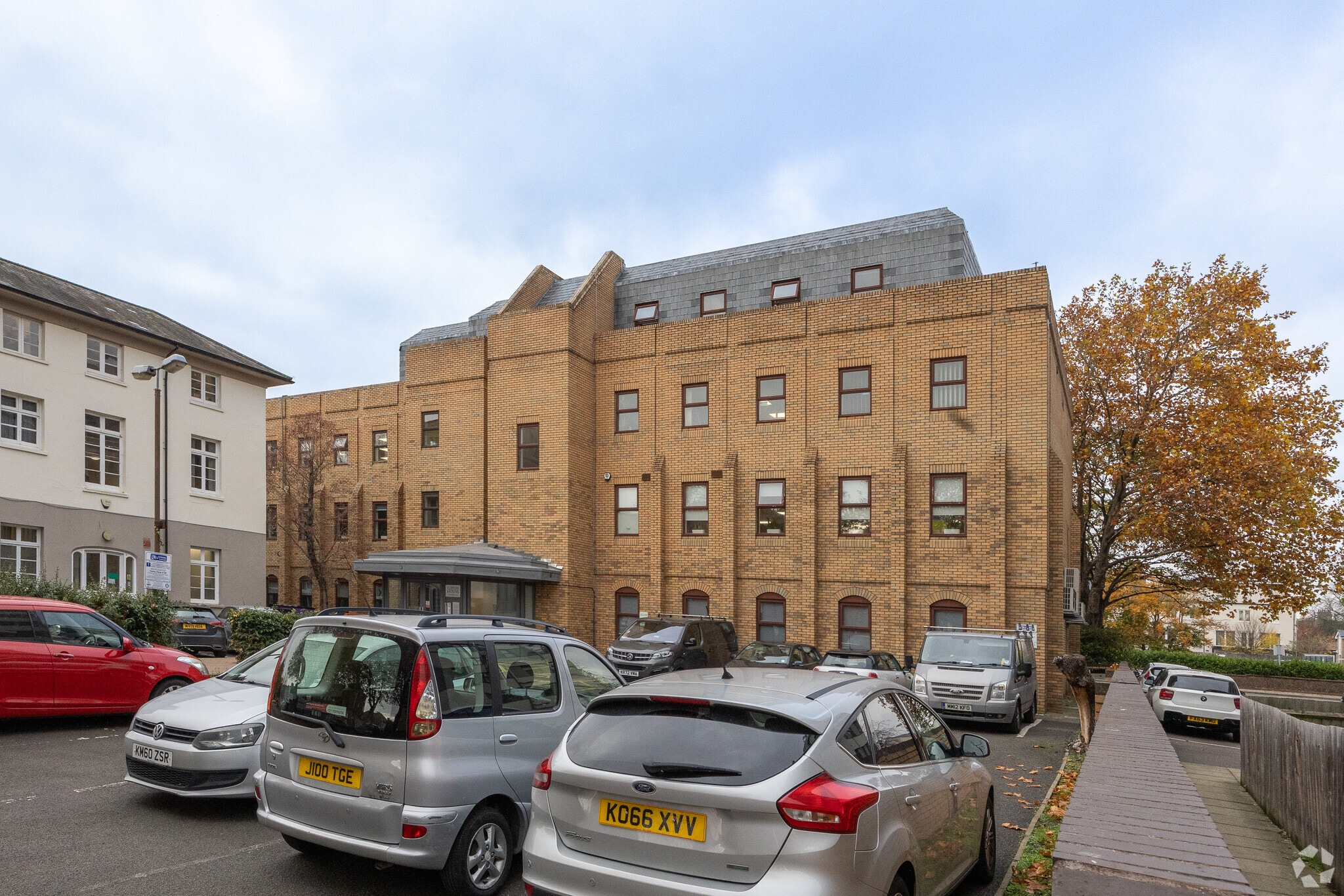 4A Goldington Rd, Bedford for lease Primary Photo- Image 1 of 3