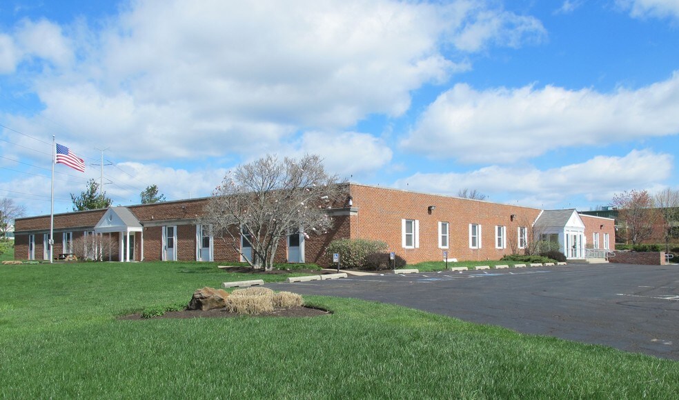 104 Witmer Rd, Horsham Township, PA à louer - Photo du bâtiment - Image 3 de 6