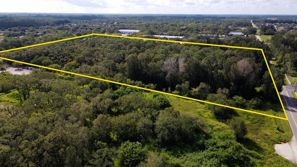825 John Rodes blvd, West Melbourne, FL à vendre - Photo du bâtiment - Image 2 de 7