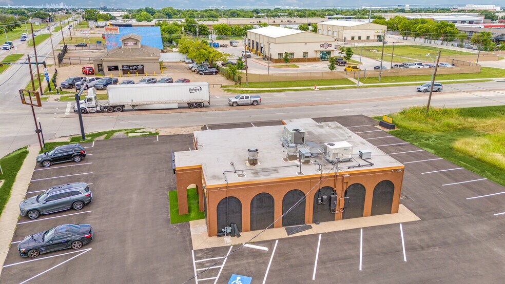 2601 W Jefferson St, Grand Prairie, TX à vendre - Photo du bâtiment - Image 3 de 25