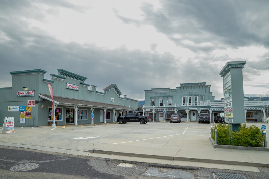 40359 Highway 41, Oakhurst, CA for sale - Building Photo - Image 2 of 31
