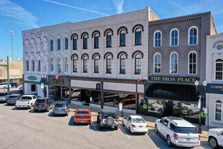 Plus de détails pour 121 N Poplar St, Paris, TN - Commerce de détail à vendre