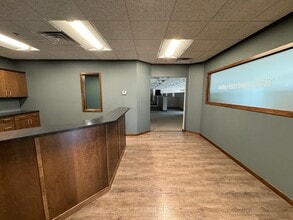 4719 Shelburne St, Bismarck, ND for lease Building Photo- Image 1 of 17
