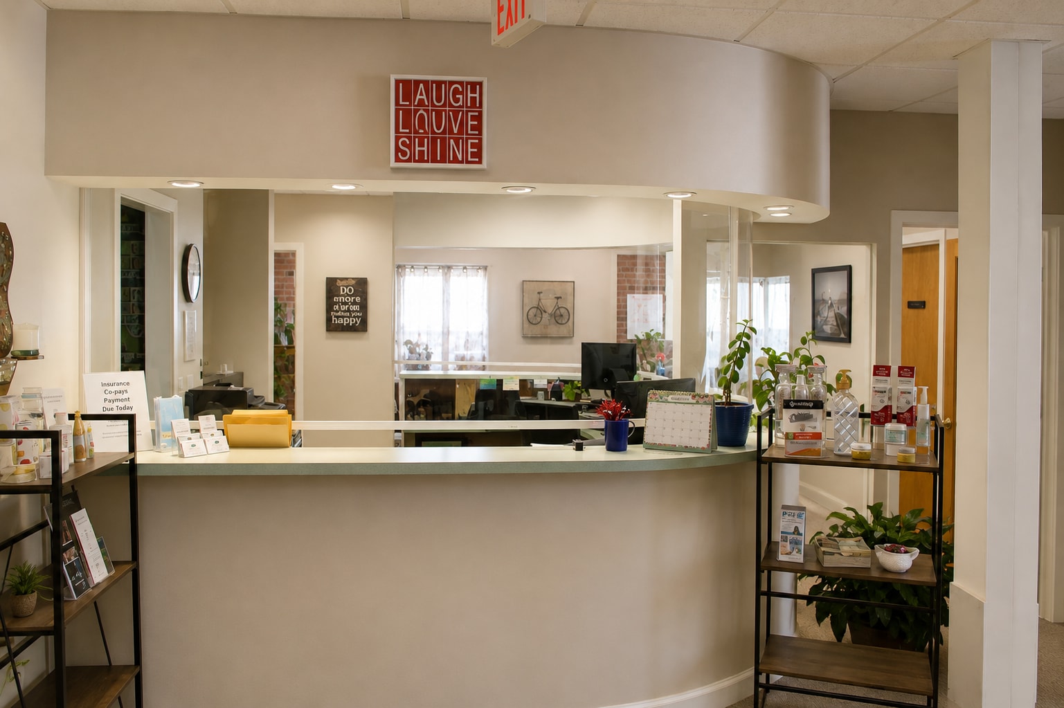 12 Roosevelt Ave, Mystic, CT for lease Interior Photo- Image 1 of 14