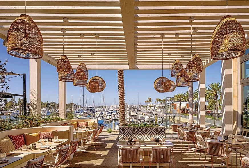 4625 Admiralty Way, Marina del Rey, CA for lease - Building Photo - Image 2 of 9